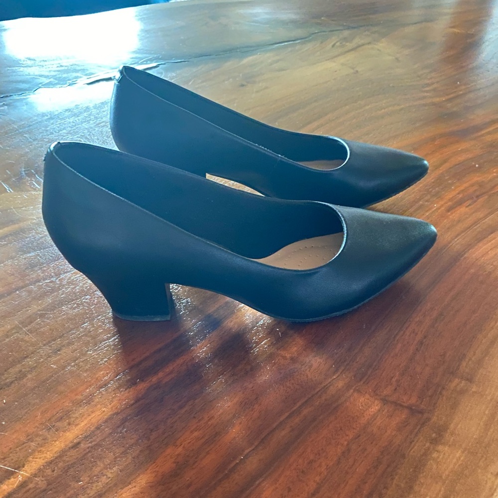 Clark’s Teresa Heels